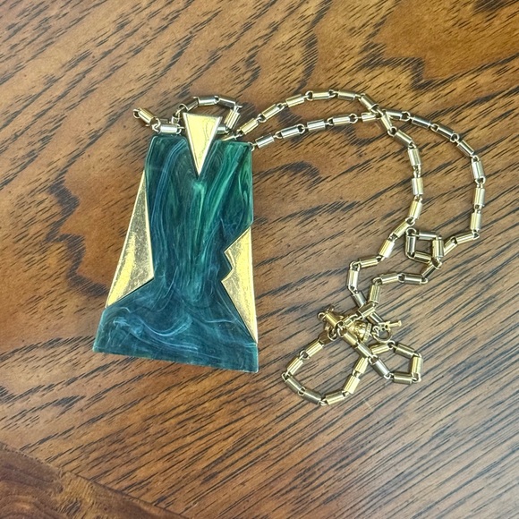 Vintage Jewelry - Vintage Trifari Necklace